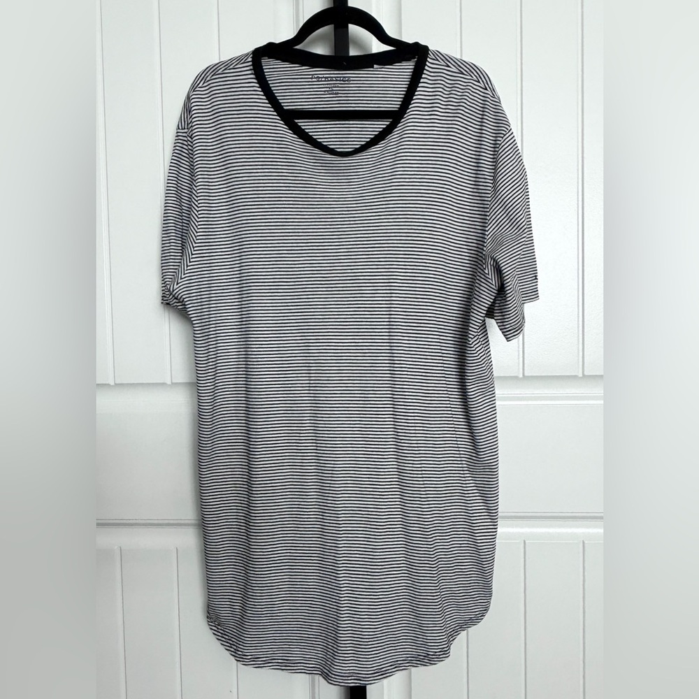 PacSun Black and White Striped Men's Shirt